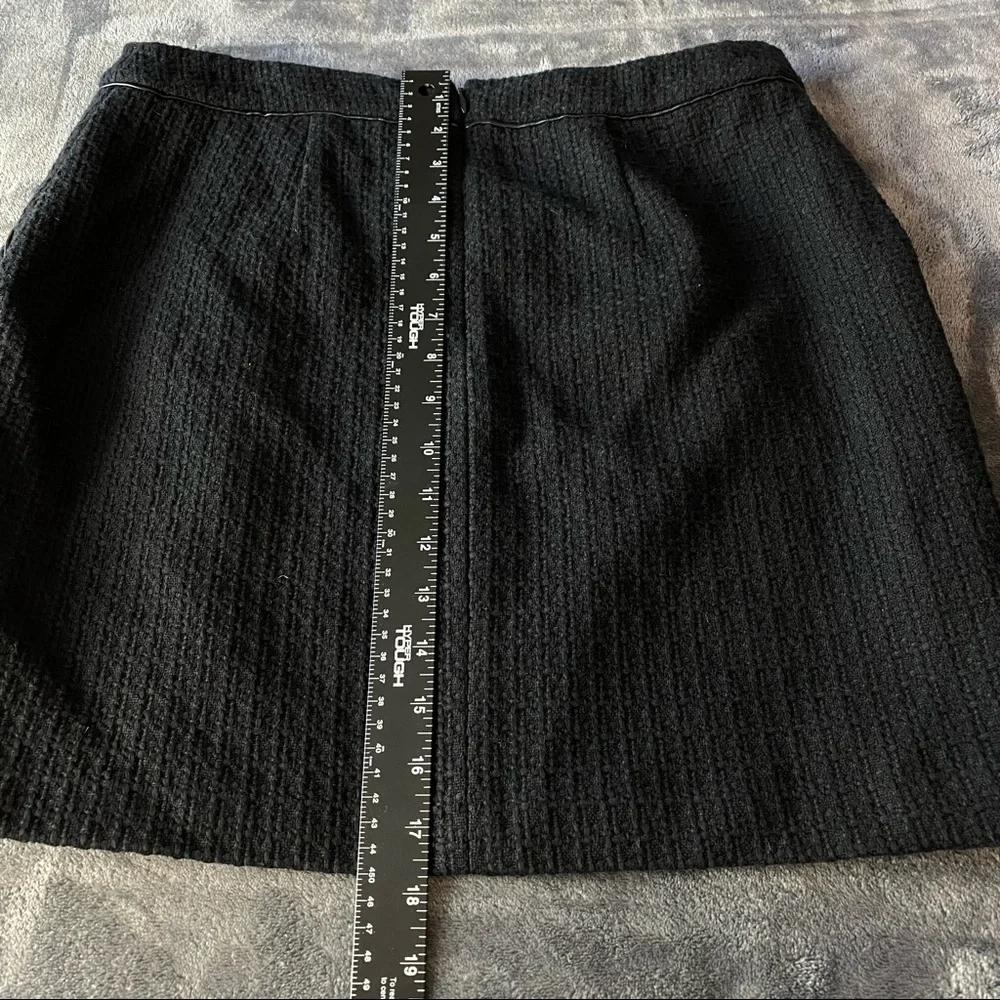White House Black Market Black Large Button Tweed and faux leather Skirt size 8 - Picture 11 of 12